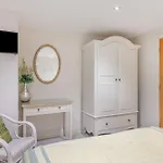 No 5 Darcy Mews