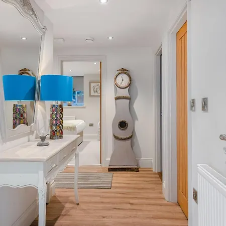 No 5 Darcy Mews * ريتشموند